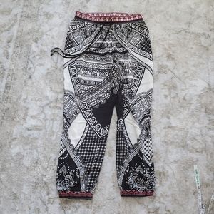 Boho style patterned loose pants xs